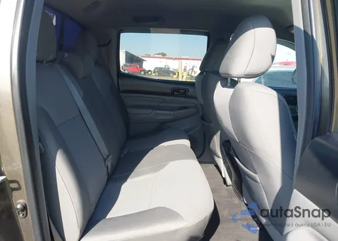 2015 Toyota Tacoma Base V6 из США, поврежденный, VIN 3TMLU4EN4FM185236